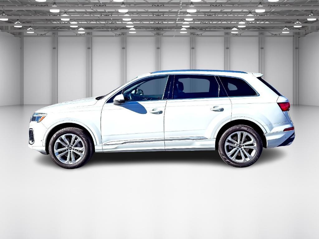 used 2025 Audi Q7 car, priced at $55,195