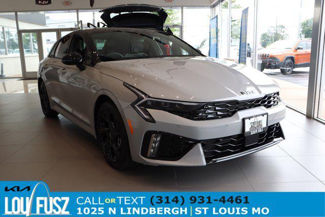 new 2025 Kia K5 car, priced at $35,495