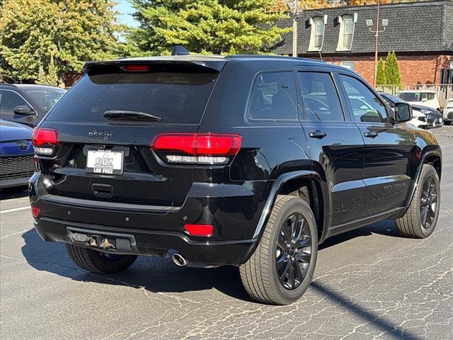 used 2017 Jeep Grand Cherokee car, priced at $17,316