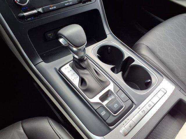 used 2024 Kia Carnival car, priced at $35,511