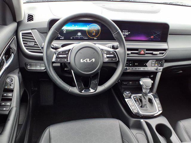used 2025 Kia Seltos car, priced at $24,322