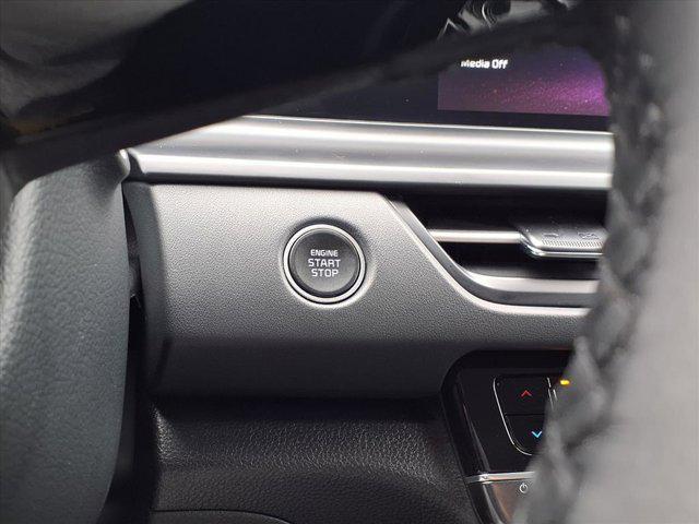 used 2025 Kia Seltos car, priced at $24,322