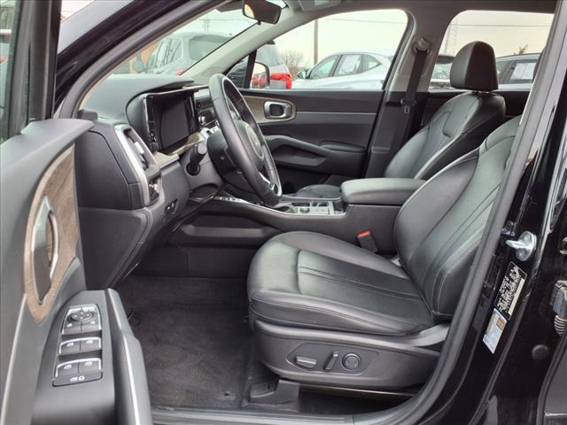 used 2022 Kia Sorento car, priced at $26,998