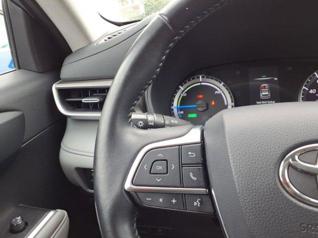 used 2021 Toyota Highlander Hybrid car, priced at $27,125