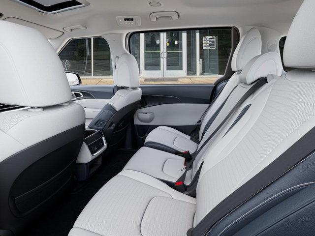 new 2025 Kia Carnival Hybrid car, priced at $53,864