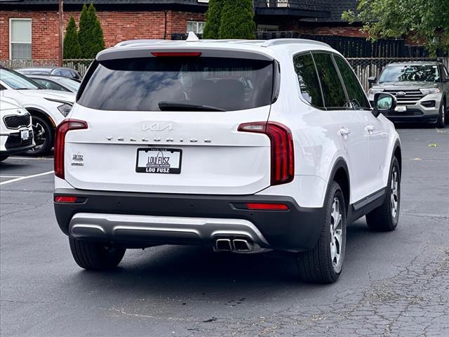 used 2024 Kia Telluride car, priced at $43,998