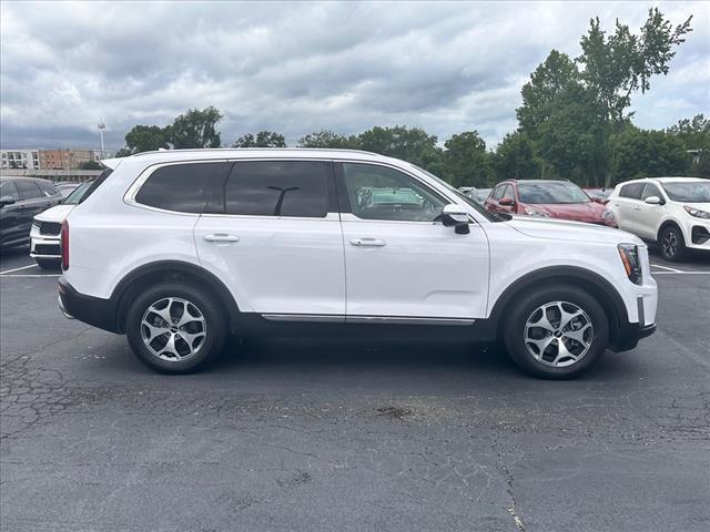 used 2024 Kia Telluride car, priced at $43,998