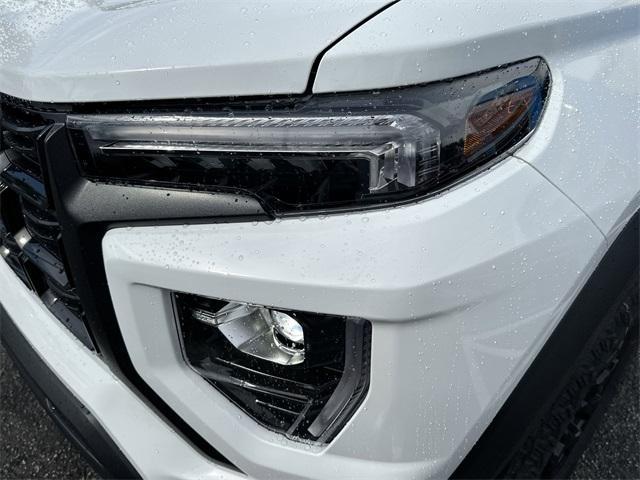 new 2026 GMC Canyon car, priced at $38,395