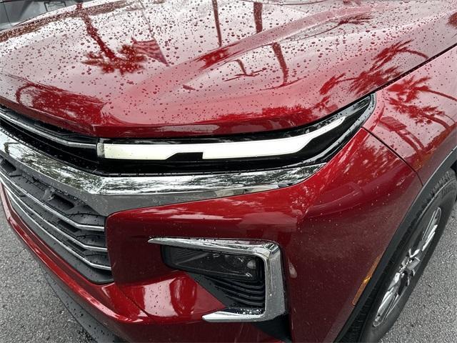 new 2026 Chevrolet Traverse car, priced at $43,685