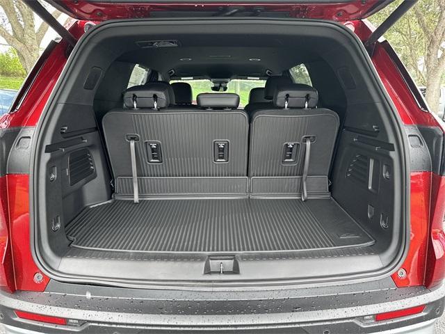 new 2026 Chevrolet Traverse car, priced at $43,685