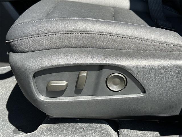 new 2026 Chevrolet Equinox car, priced at $32,590