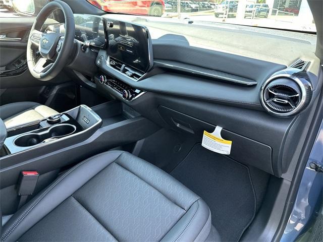 new 2026 Chevrolet Equinox car, priced at $32,590