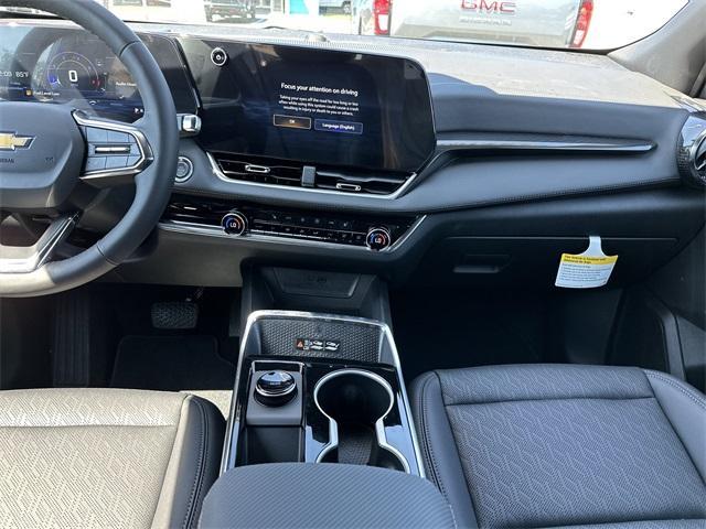 new 2026 Chevrolet Equinox car, priced at $32,590