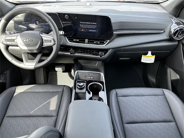 new 2026 Chevrolet Equinox car, priced at $29,990