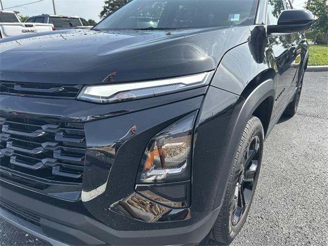 new 2026 Chevrolet Equinox car, priced at $29,990