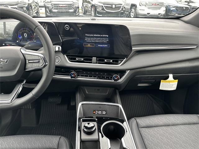 new 2026 Chevrolet Equinox car, priced at $32,880