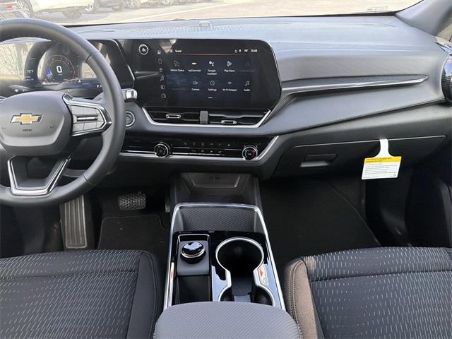 new 2026 Chevrolet Equinox car, priced at $26,495