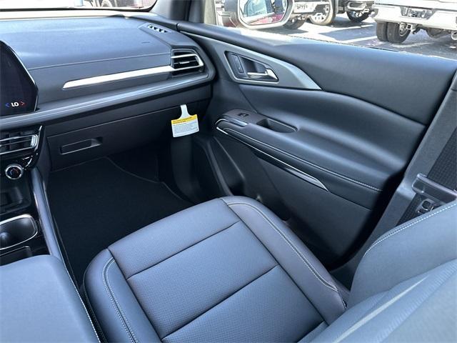 new 2026 Chevrolet Traverse car, priced at $46,204