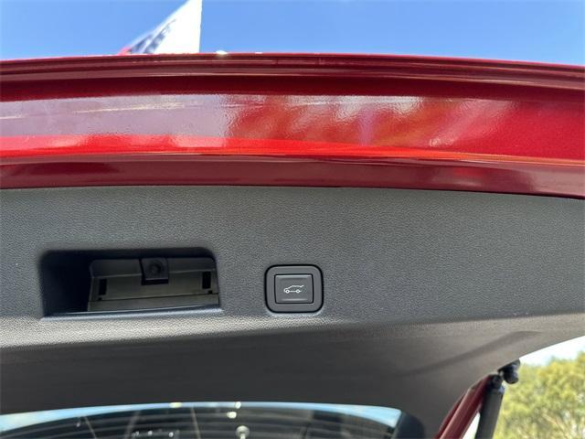 new 2026 Chevrolet Traverse car, priced at $46,204