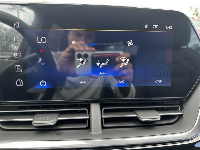 new 2025 Chevrolet Trax car, priced at $23,390