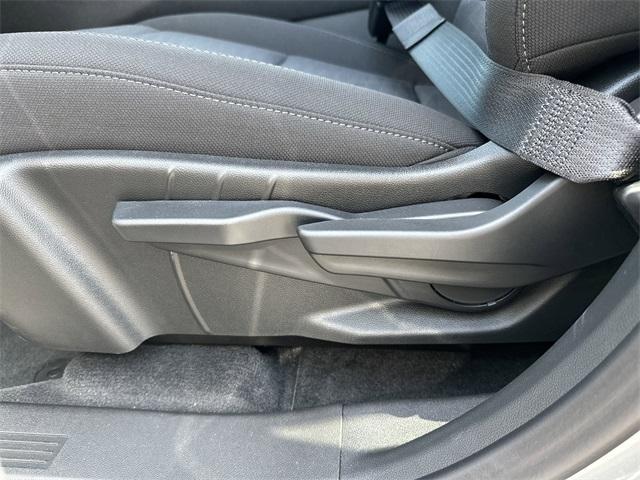 new 2026 Chevrolet Equinox car, priced at $30,495