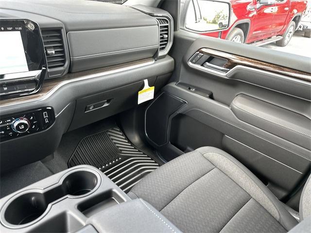 new 2025 GMC Sierra 1500 car, priced at $43,495