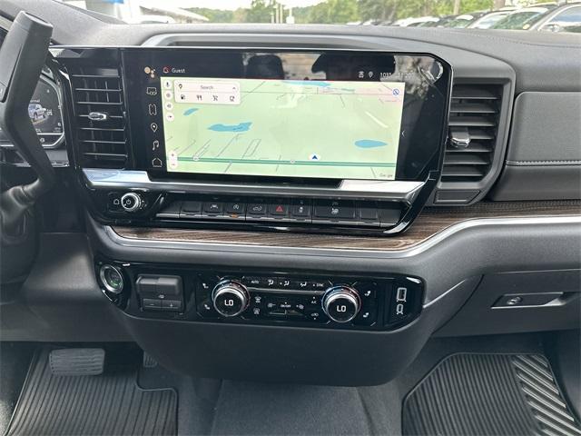 new 2025 GMC Sierra 1500 car, priced at $43,495