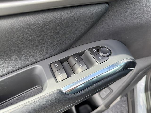 new 2026 Chevrolet Traverse car, priced at $42,919