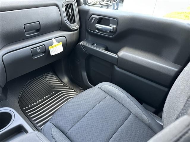 new 2025 GMC Sierra 1500 car, priced at $46,220