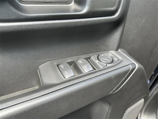 new 2025 GMC Sierra 1500 car, priced at $46,220
