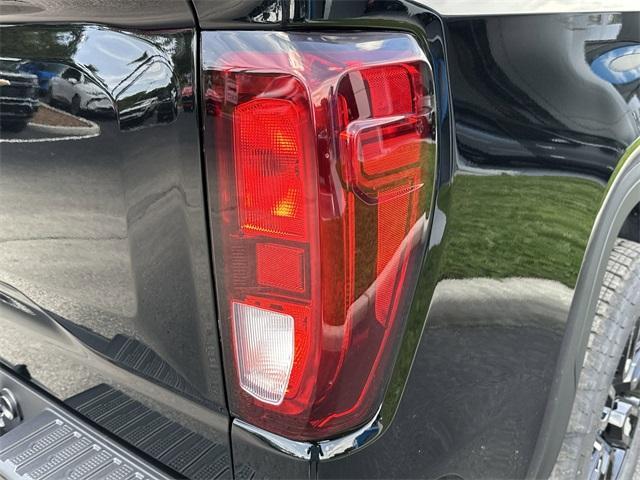 new 2025 GMC Sierra 1500 car, priced at $46,220