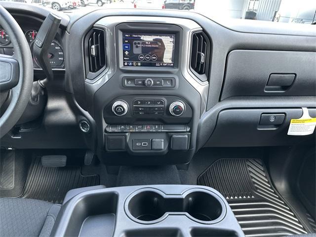 new 2025 GMC Sierra 1500 car, priced at $46,220