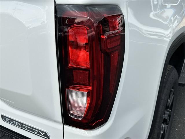 new 2025 GMC Sierra 1500 car, priced at $54,955