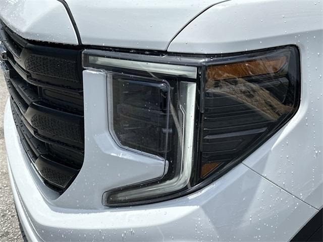 new 2025 GMC Sierra 1500 car, priced at $45,925