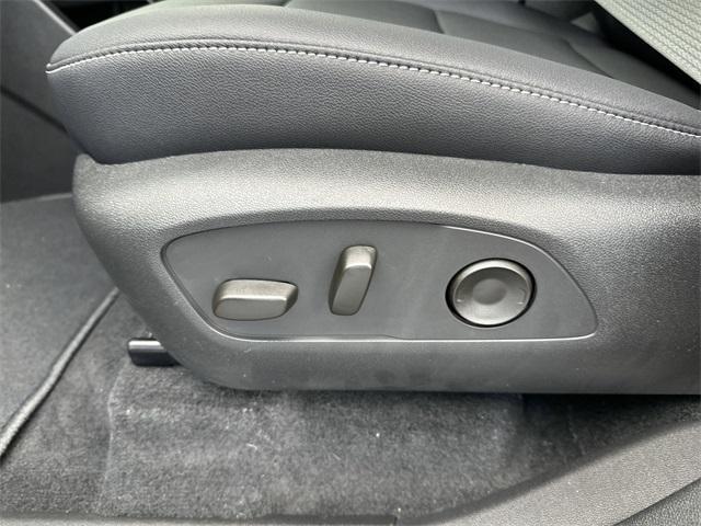 new 2026 Chevrolet Traverse car, priced at $43,025