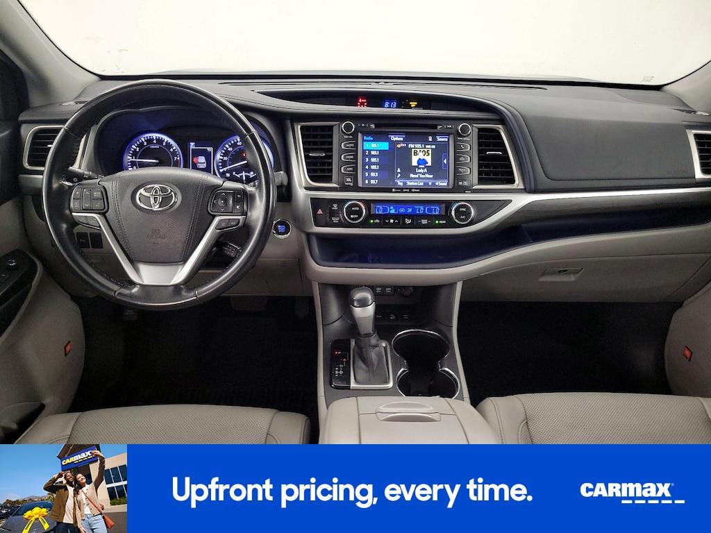 used 2017 Toyota Highlander car, priced at $27,998