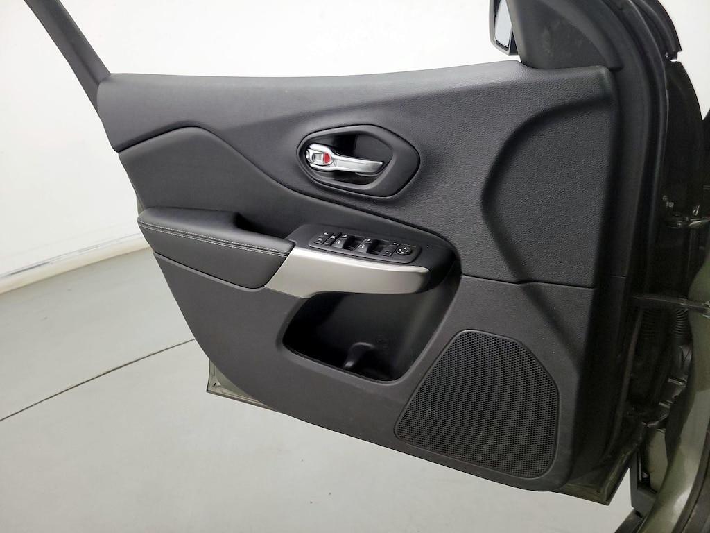 used 2021 Jeep Cherokee car, priced at $26,998