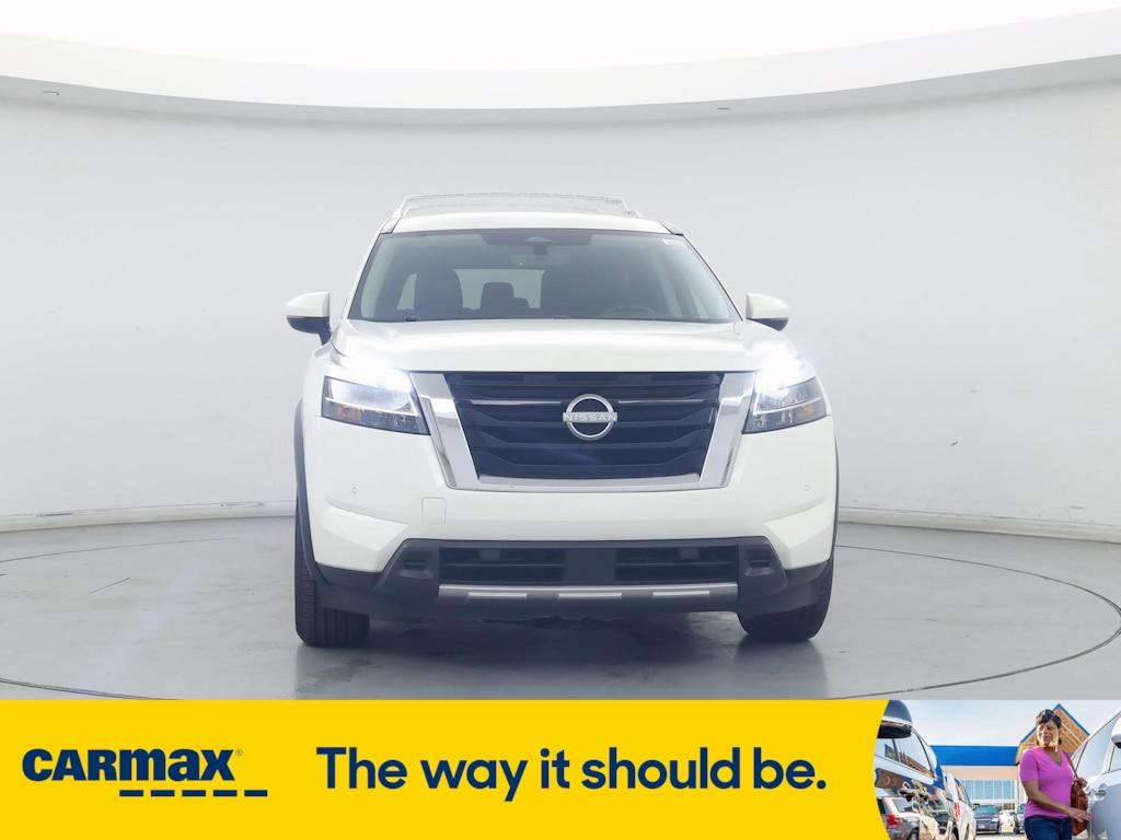 used 2023 Nissan Pathfinder car, priced at $32,998