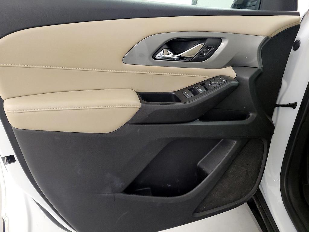 used 2022 Chevrolet Traverse car, priced at $28,998