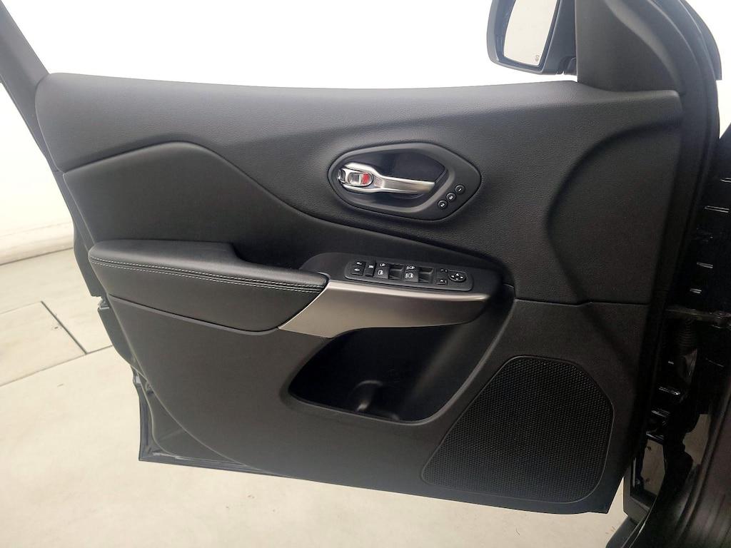used 2020 Jeep Cherokee car, priced at $22,998