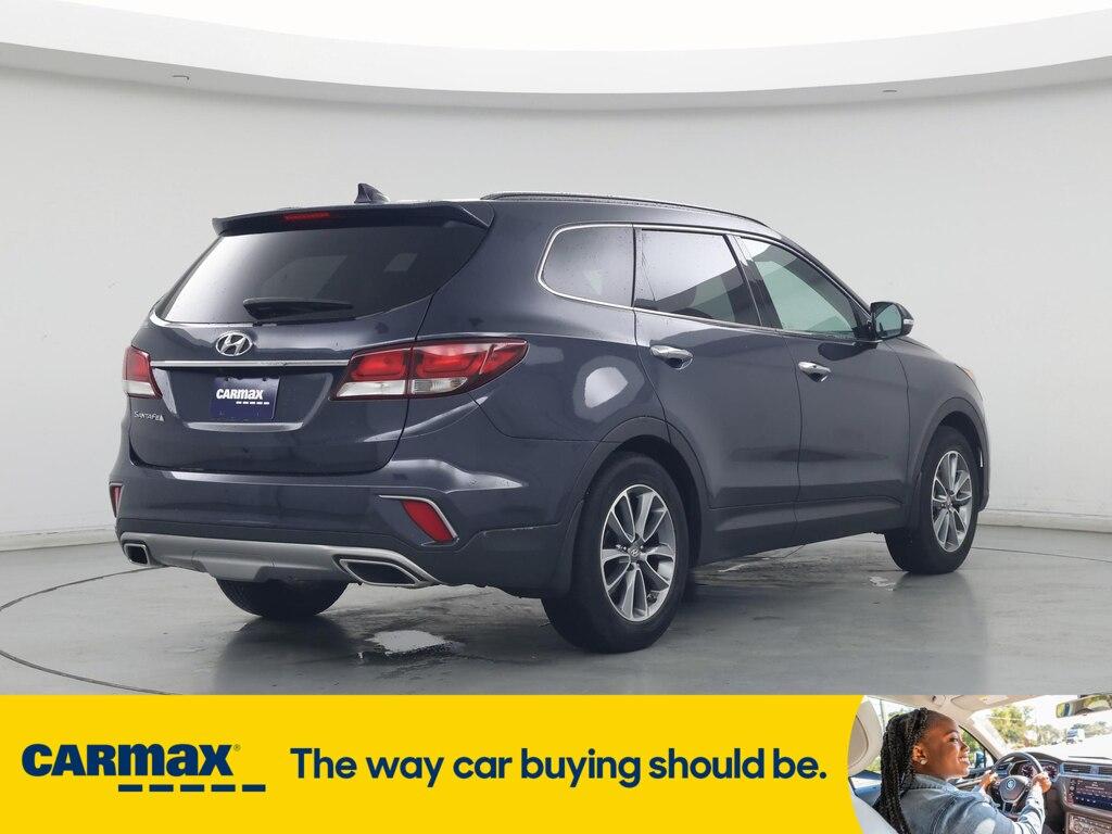 used 2018 Hyundai Santa Fe car, priced at $21,998