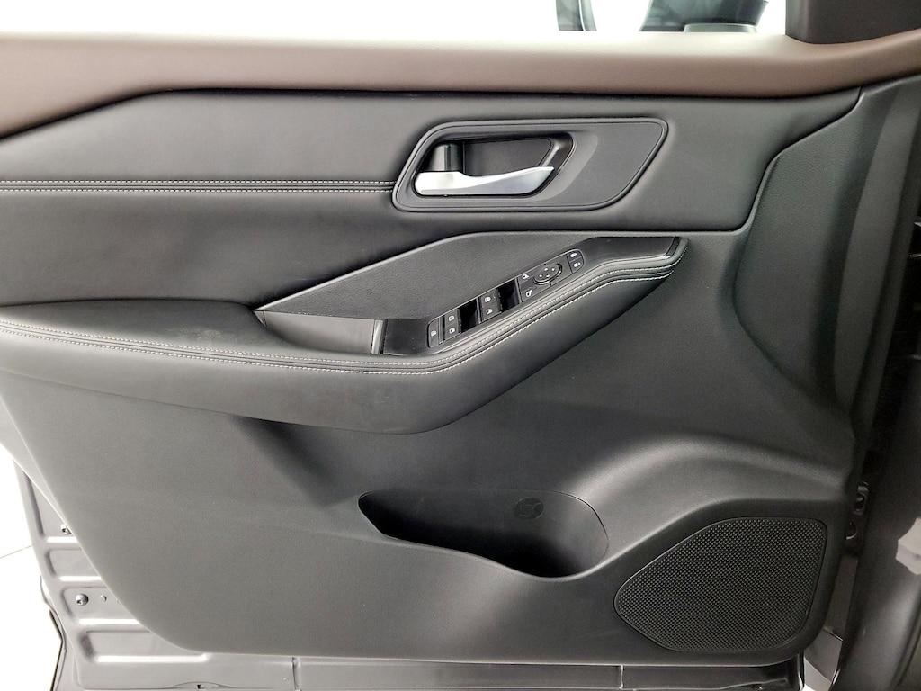 used 2023 Nissan Rogue car, priced at $27,998