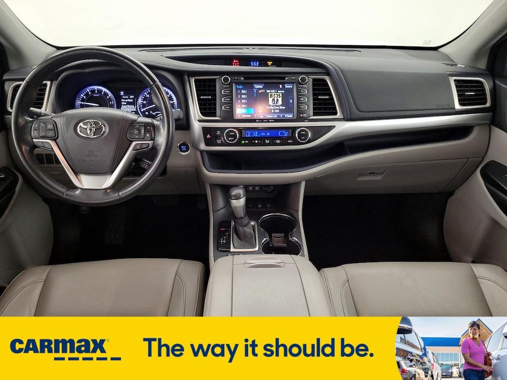 used 2017 Toyota Highlander car, priced at $22,998