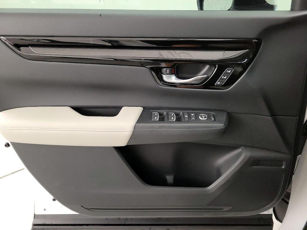 used 2025 Honda CR-V car, priced at $37,998