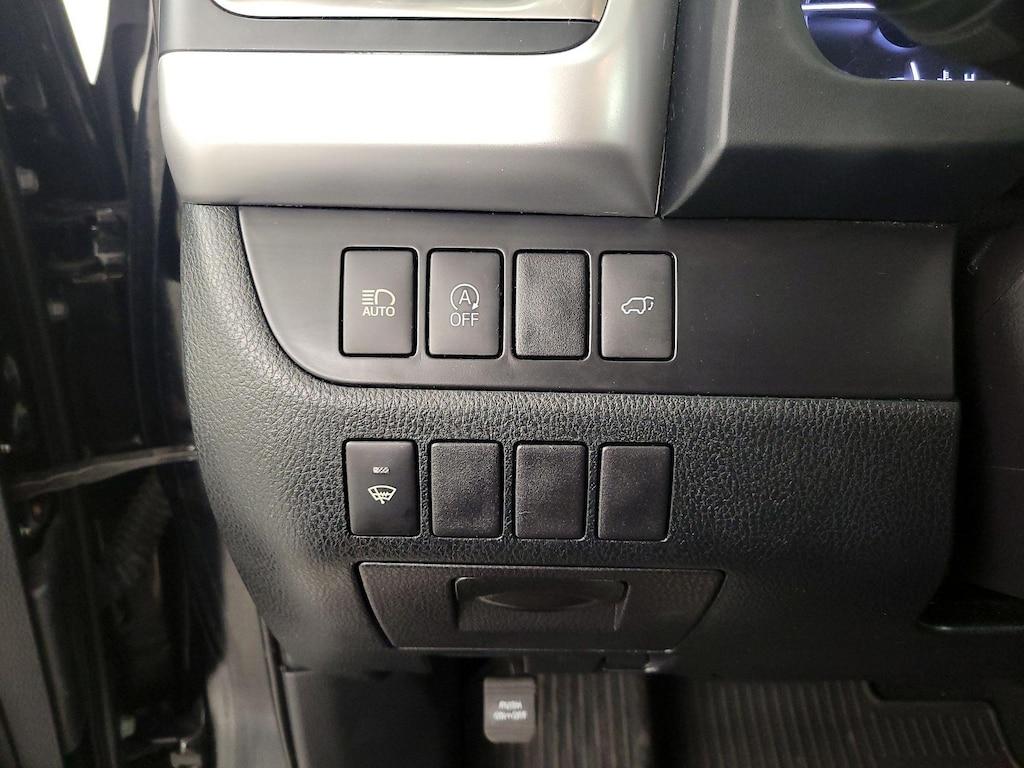 used 2019 Toyota Highlander car, priced at $28,998