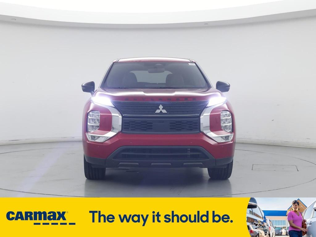 used 2023 Mitsubishi Outlander car, priced at $28,998