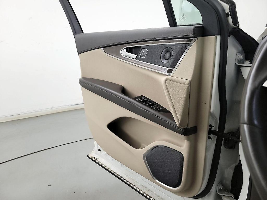 used 2020 Lincoln Nautilus car, priced at $27,998