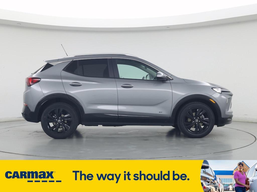 used 2025 Buick Encore GX car, priced at $26,998