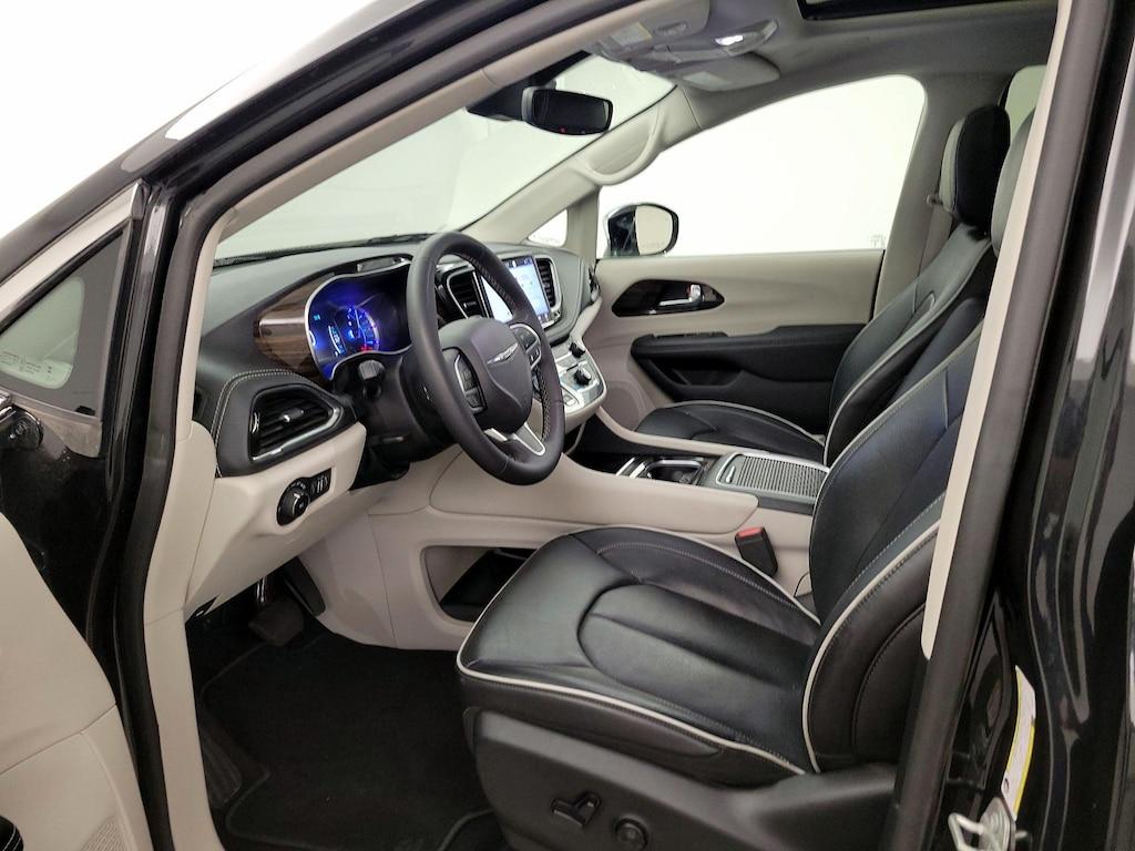 used 2023 Chrysler Pacifica Hybrid car, priced at $33,998