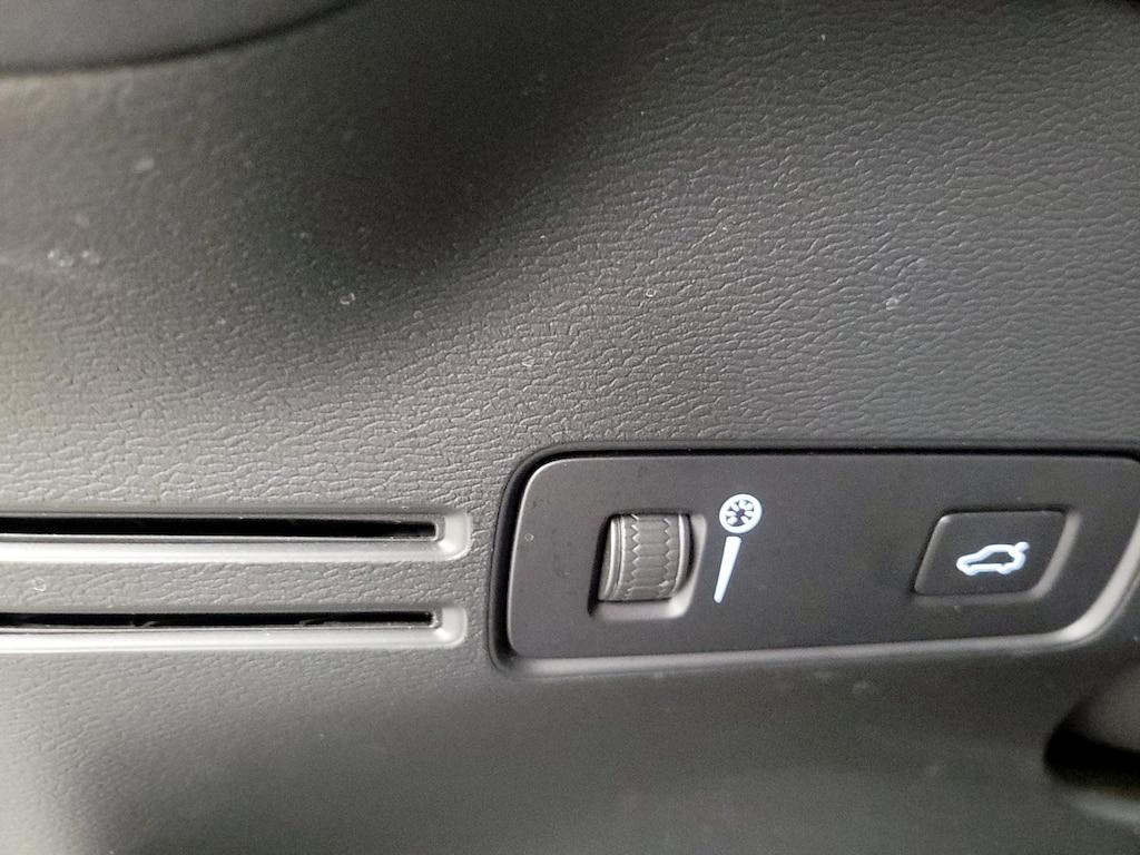 used 2021 Volvo XC40 car, priced at $32,998